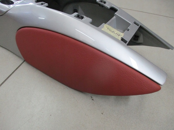 Подлокотник к Porsche 911 1998