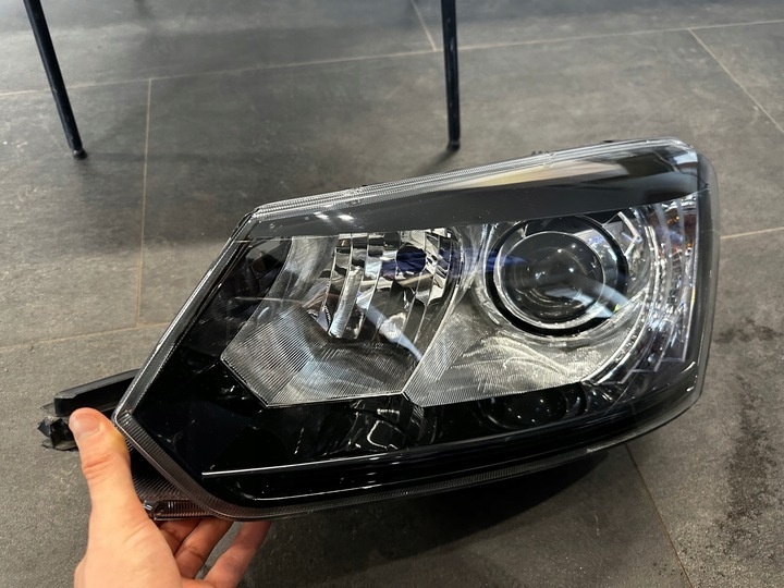 Фара левая к Skoda Yeti 2013