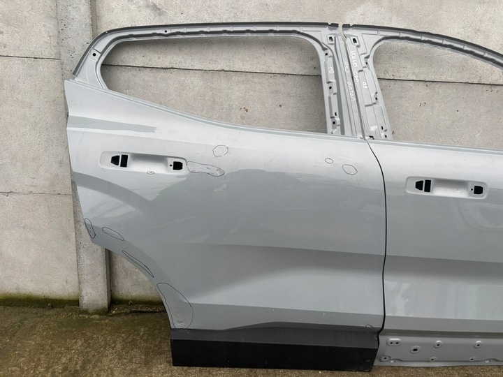 Дверь задняя правая к Volvo C40 2021