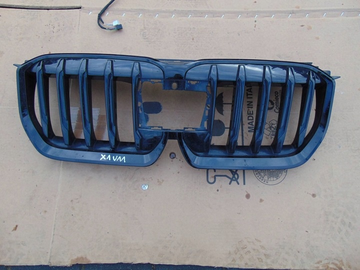 Решетка радиатора к BMW X1 2022