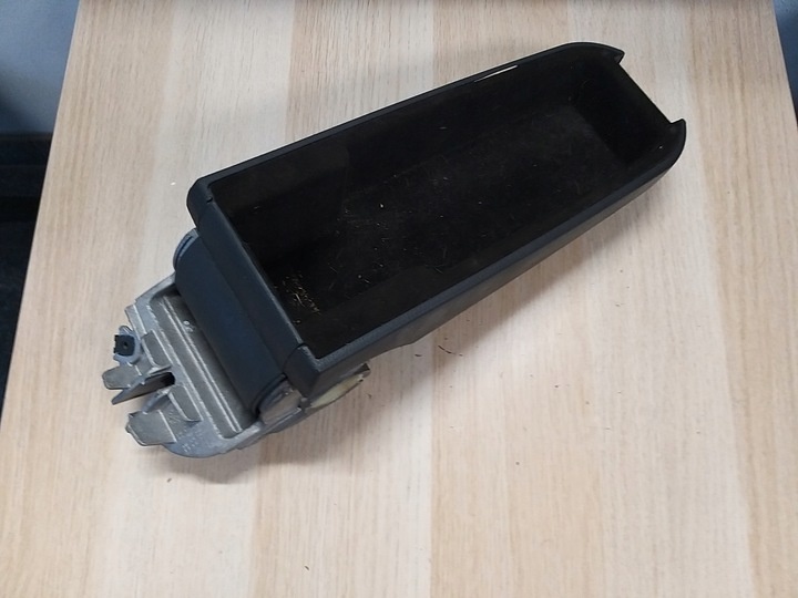 Подлокотник к SEAT Ibiza 2008