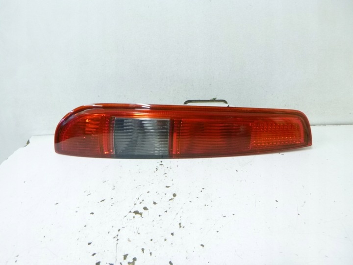 Фонарь задний левый к Ford Focus 2005