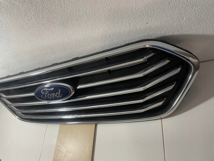 Решетка радиатора к Ford Tourneo Custom 2017