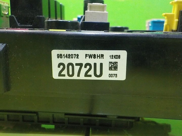 Блок предохранителей к Ford C-MAX 2010
