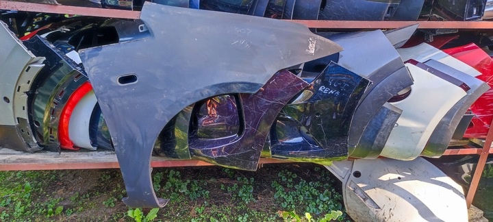 Крыло переднее правое к Ford C-MAX 2003