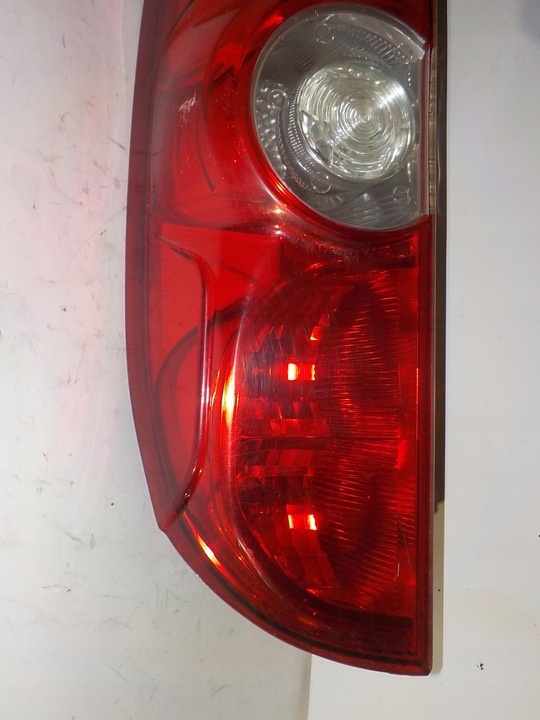 Фонарь задний левый к Fiat Doblo 2010