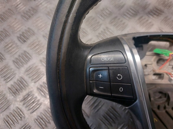 Руль к Volvo XC60 2013