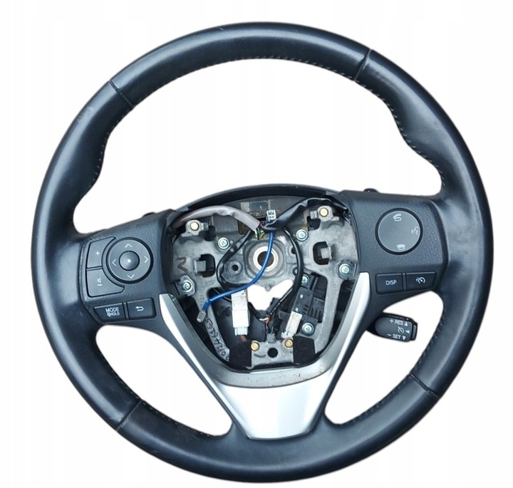 Руль к Toyota Auris 2012