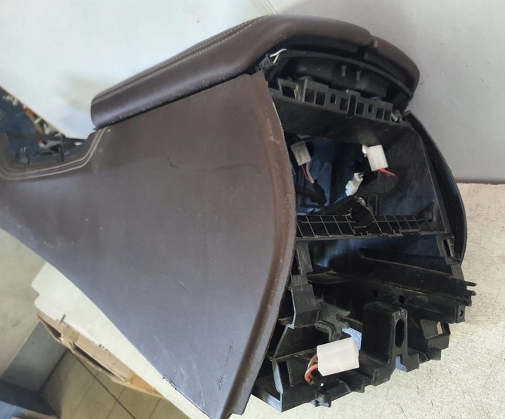Подлокотник к BMW 7 2015