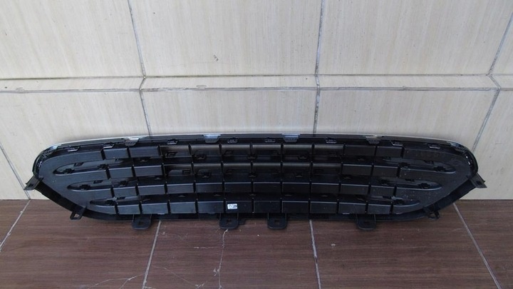 Решетка радиатора к MINI Countryman 2010