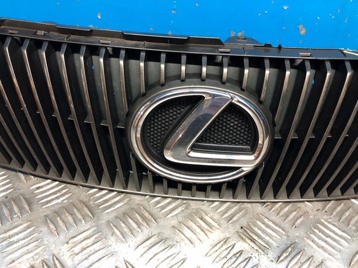 Решетка радиатора к Lexus IS 2005