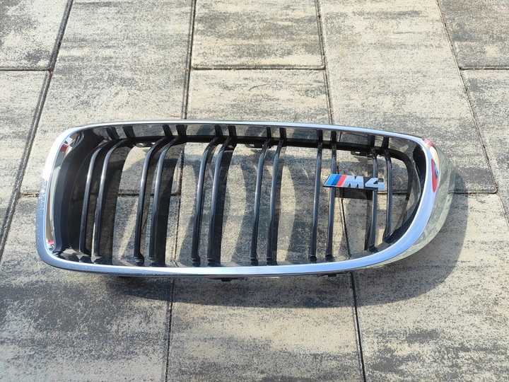 Решетка радиатора к BMW M4 2014