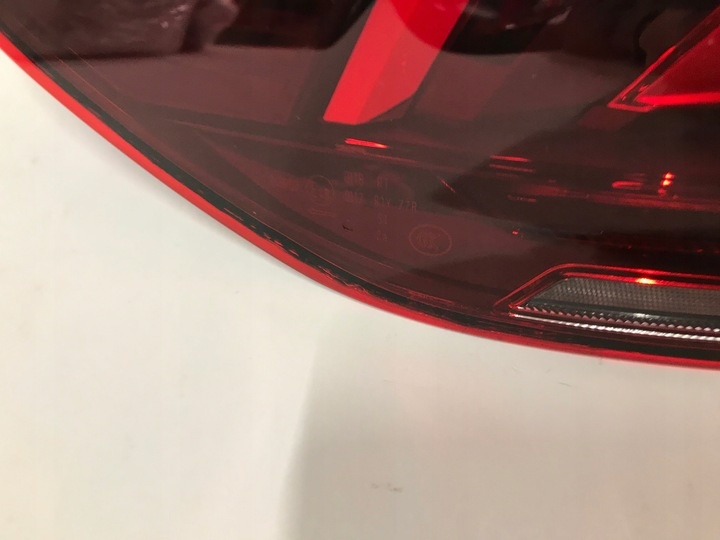 Фонарь задний левый к Audi e-tron 2018
