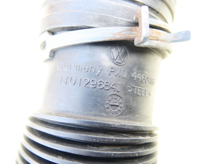 Гофра инжектора к Audi A3 1996