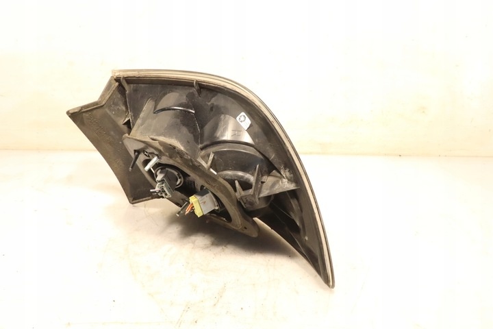 Фонарь задний правый к Mazda 5 2008