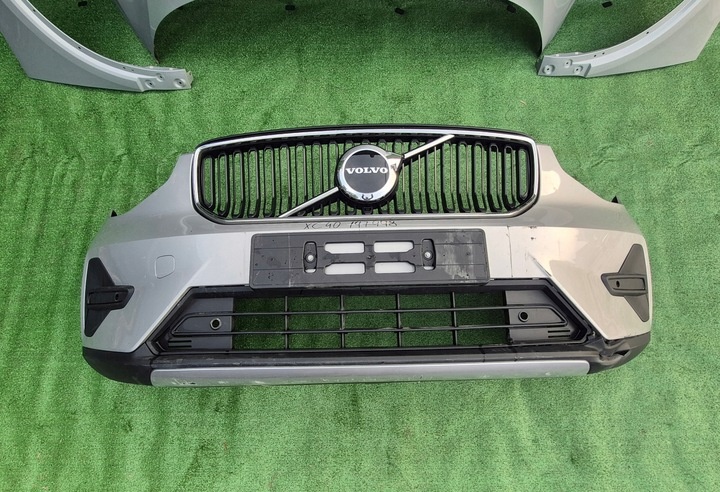 Бампер передний к Volvo XC40 2022