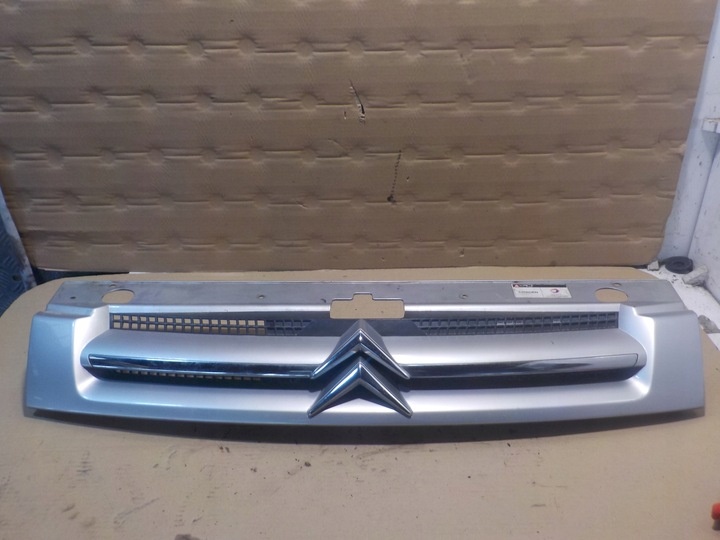 Решетка радиатора к Citroen Berlingo 2002