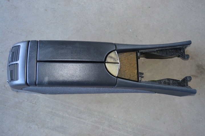 Подлокотник к Mercedes-Benz e 2002