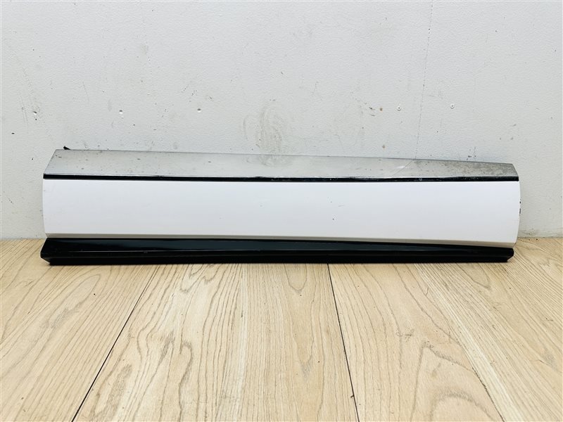 Молдинг (накладка кузовная) к Genesis GV80 2020