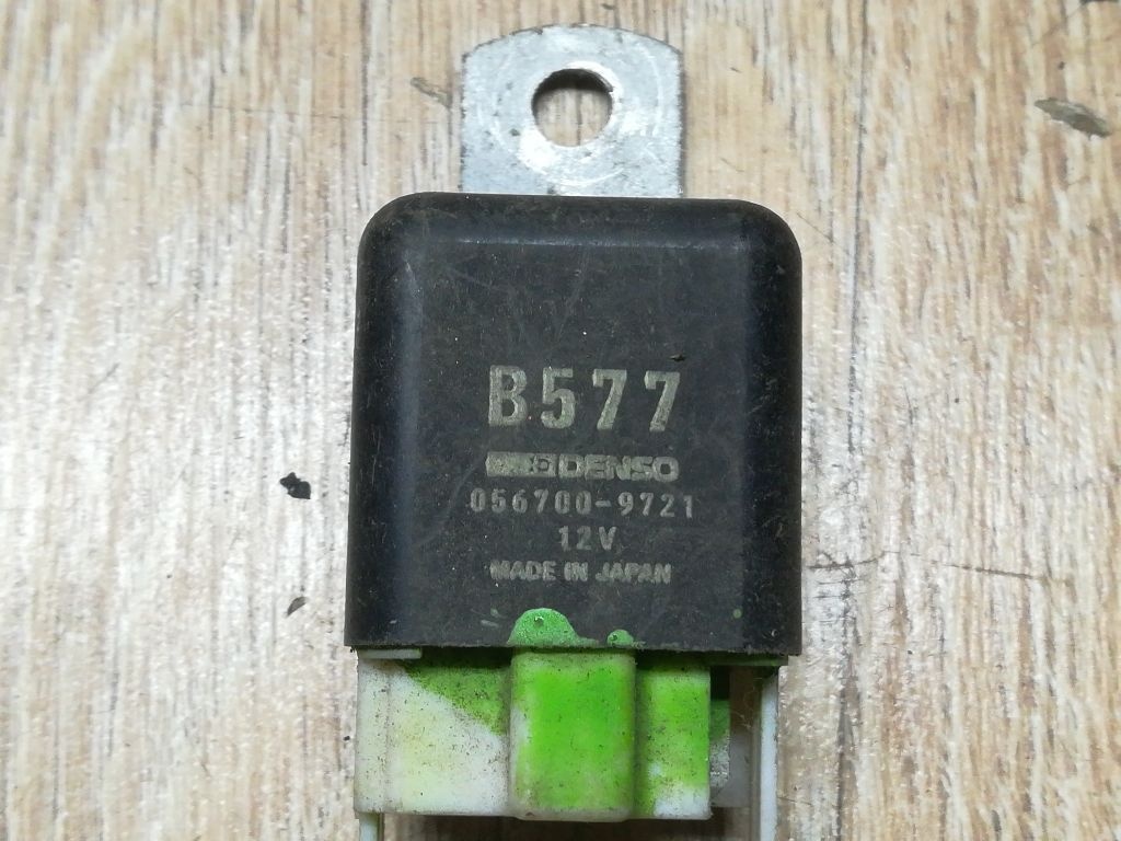 Реле (прочие) к Mazda 323 1996