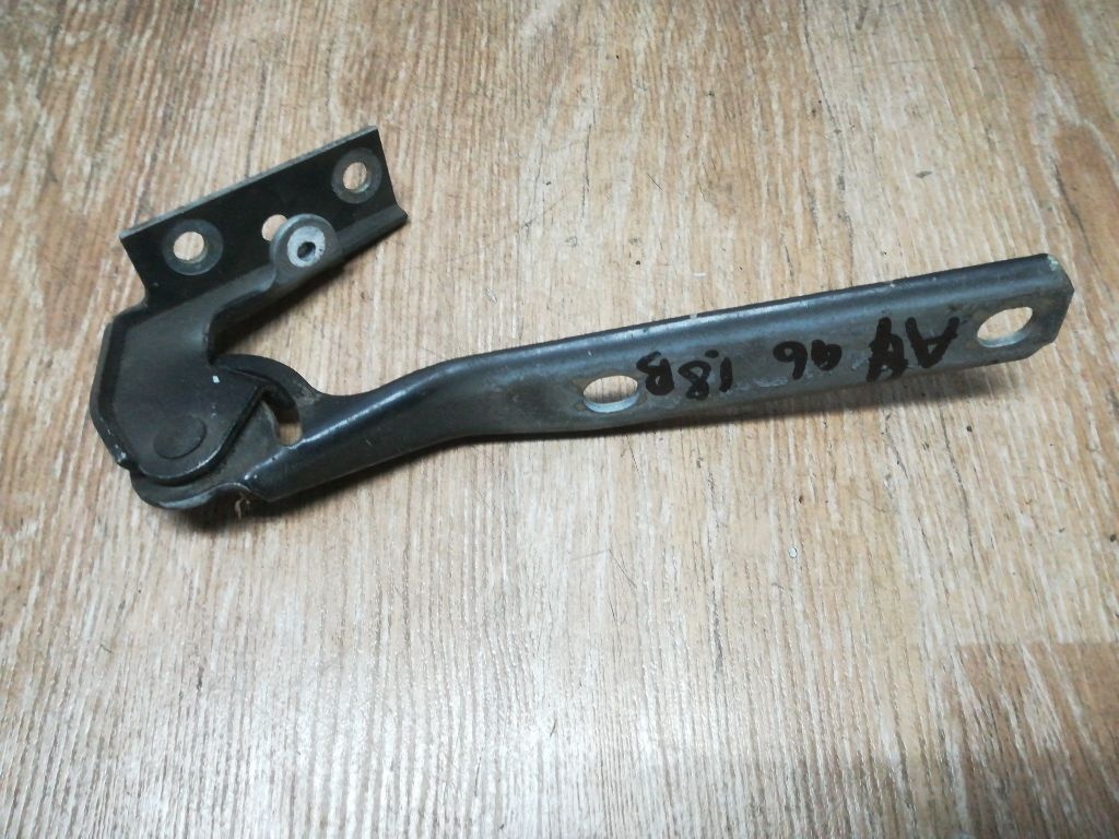 Петля капота к Audi A4 1997