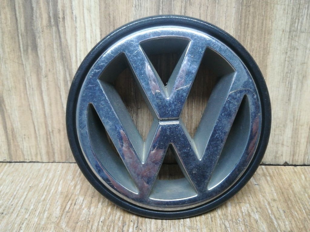 Эмблема к Volkswagen Golf 1996