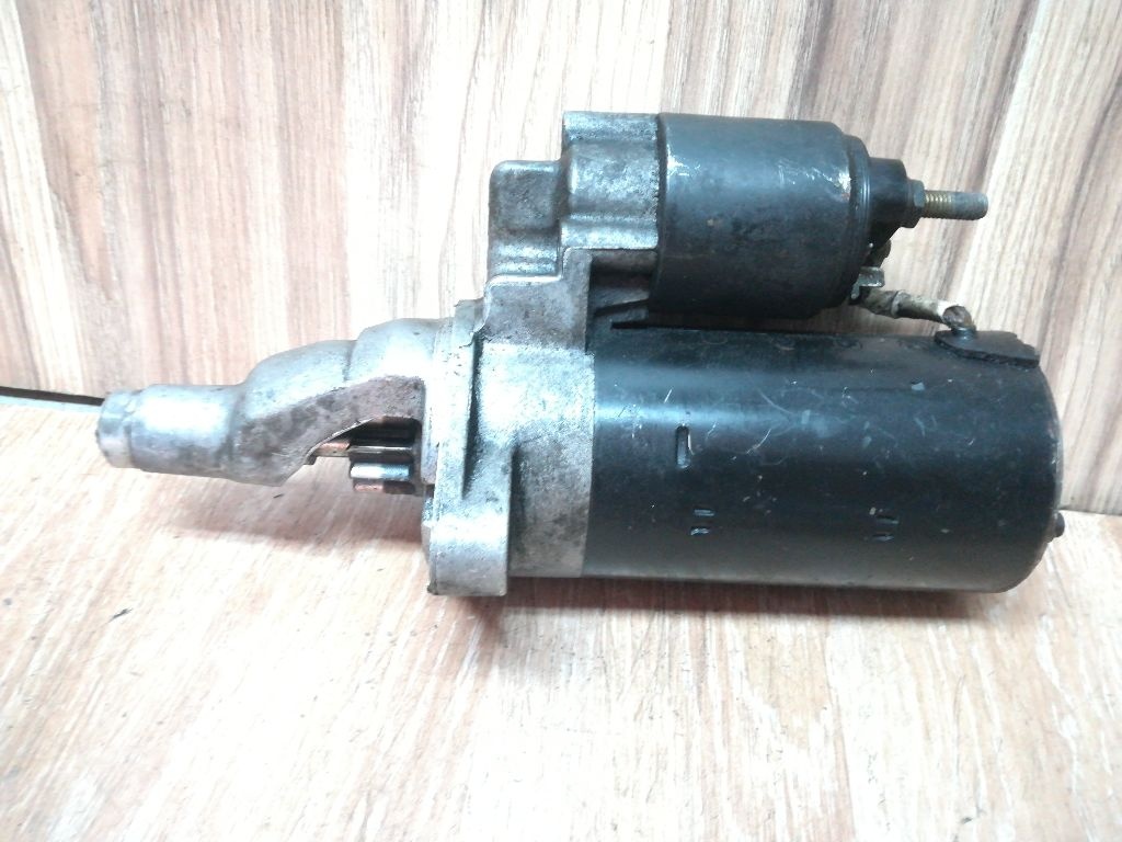 Стартер к Audi A6 1999
