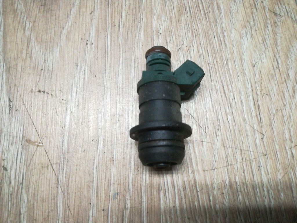 Форсунка к Audi A3 1997
