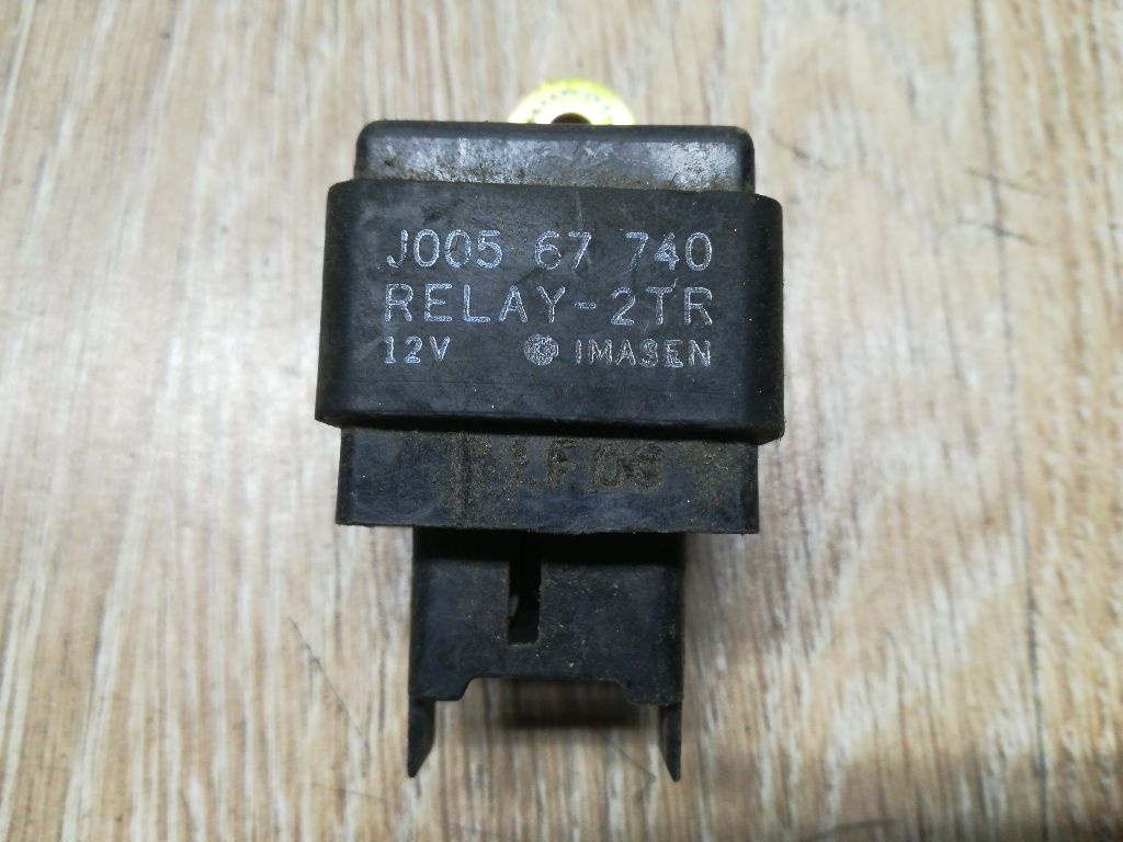 Реле (прочие) к Mazda 626 1995