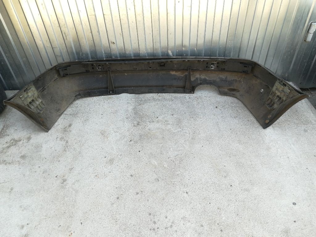 Бампер задний к Audi 80 1995