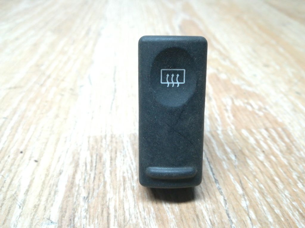 Кнопка  к Renault 19 1995