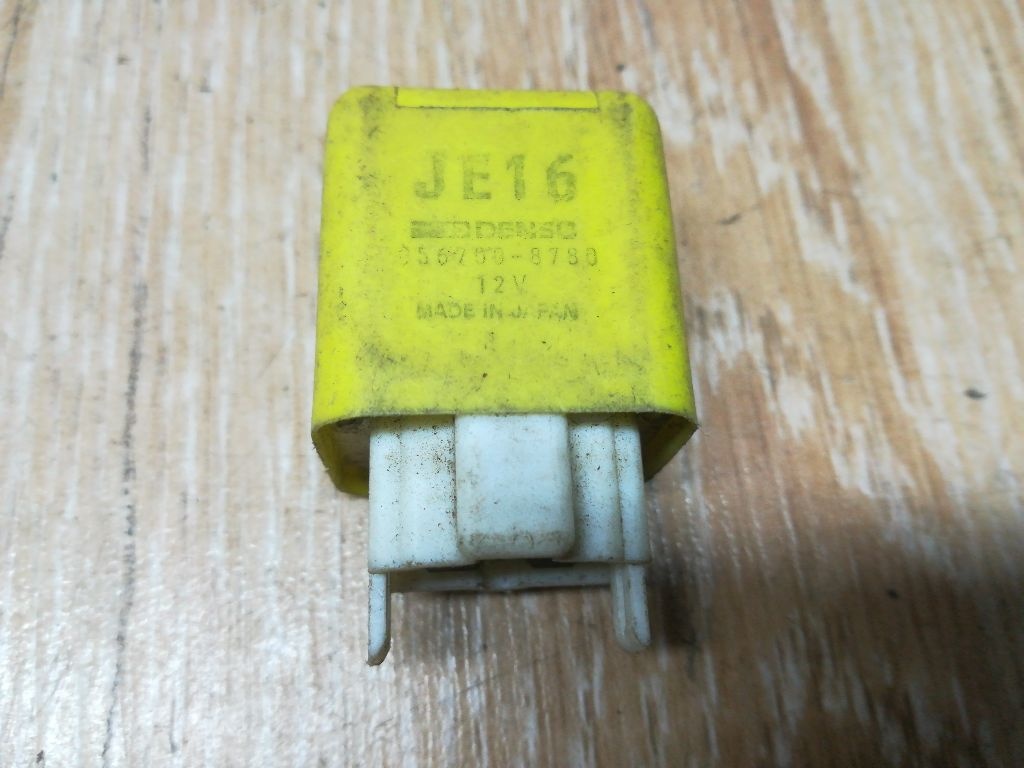 Реле (прочие) к Mazda 626 1995
