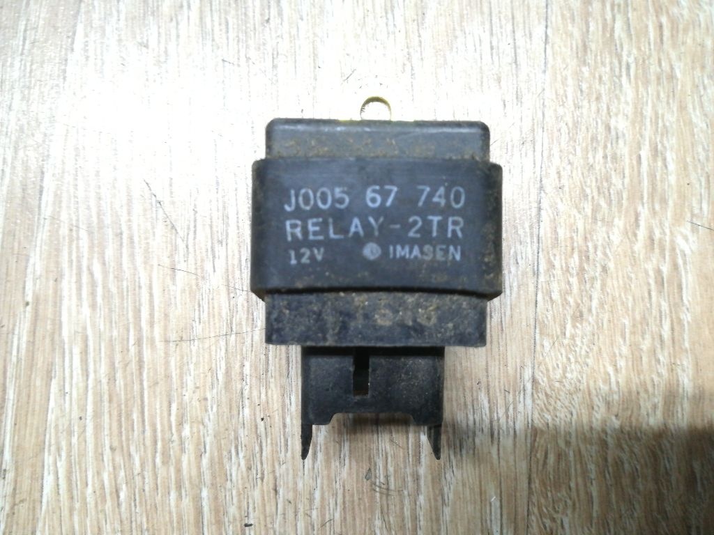Реле (прочие) к Mazda 626 1995