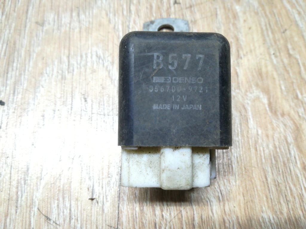 Реле (прочие) к Mazda 323 1996