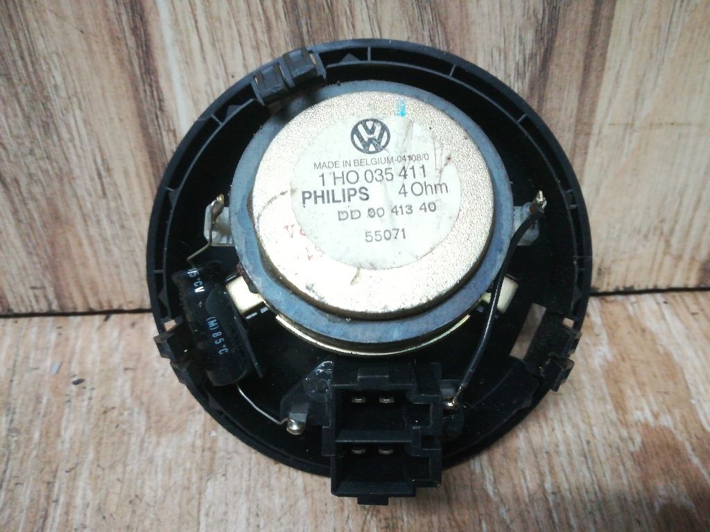 Динамик к Volkswagen Golf 1995