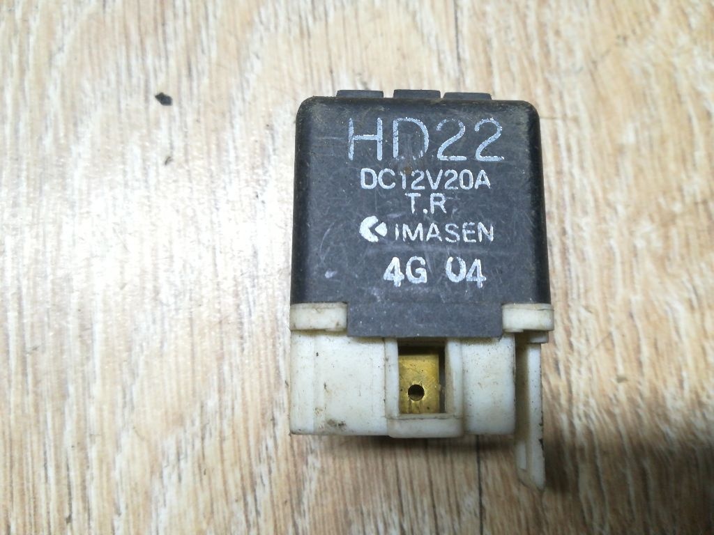 Реле (прочие) к Mazda 323 1995