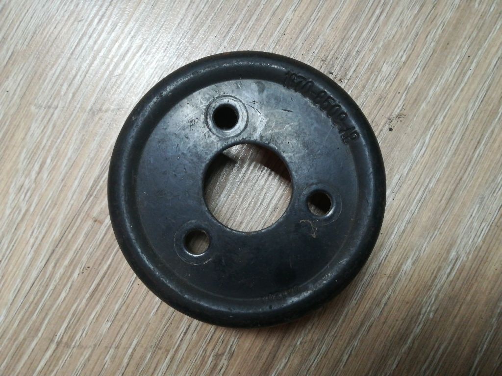 Шкив помпы к Ford Focus 2005
