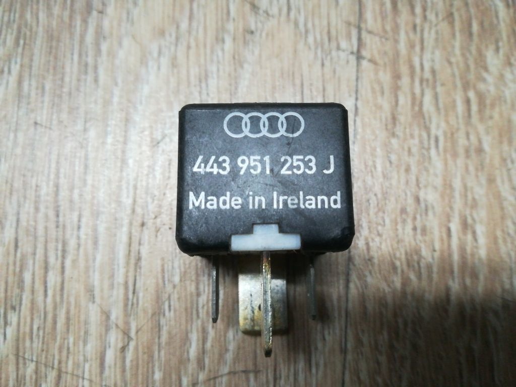 Реле вентилятора к Audi A4 1998