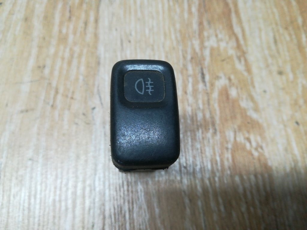 Кнопка противотуманных фар к Mazda 626 1995