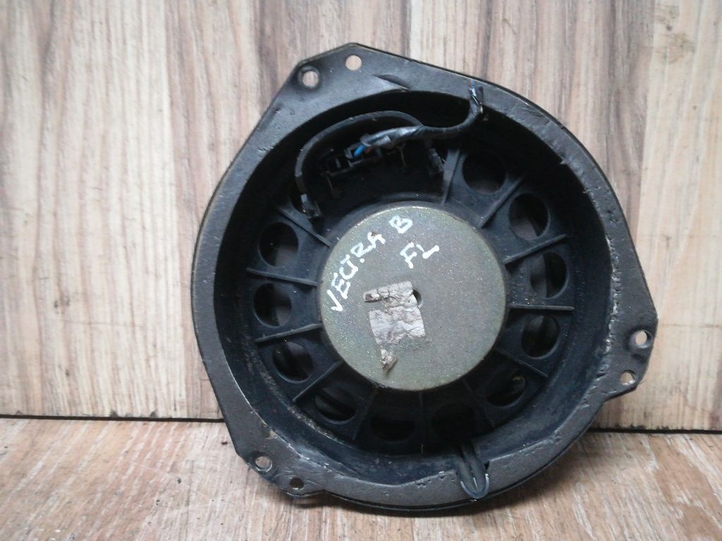 Динамик к Opel Vectra 1999