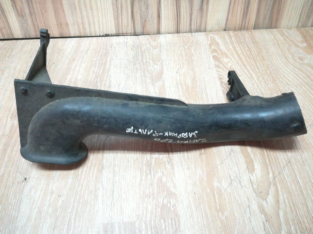 Воздухозаборник к Opel Zafira 2001
