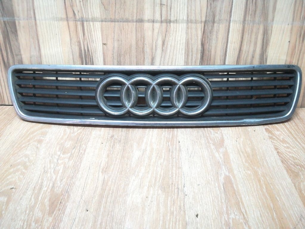 Решетка радиатора к Audi A4 1997