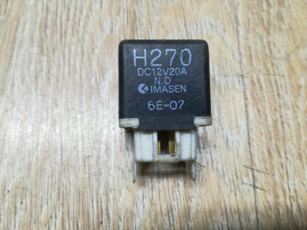 Реле (прочие) к Mazda 626 1998