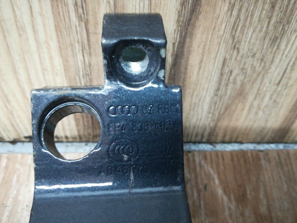 Петля двери к Audi A3 2011