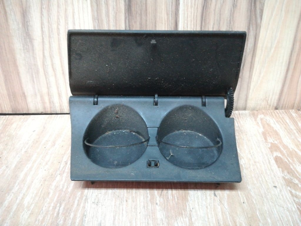 Подстаканник к Kia Clarus 1997