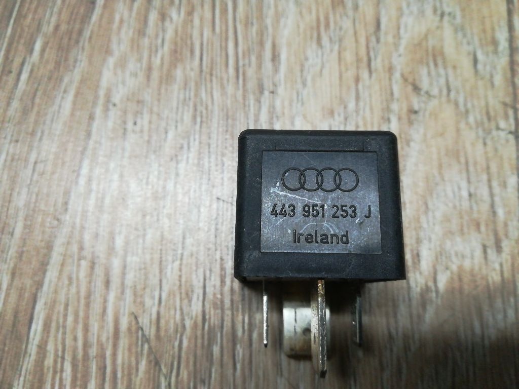 Реле вентилятора к Audi A4 1998