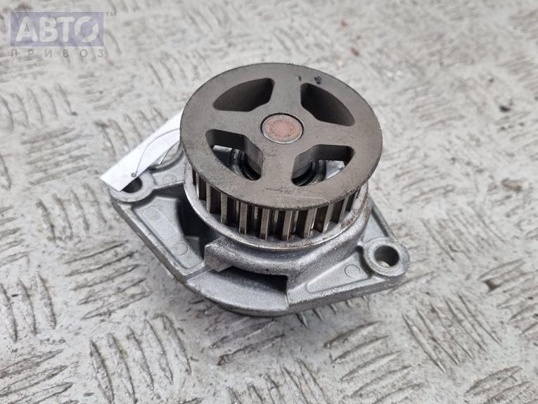 Помпа к Volkswagen Golf 2000