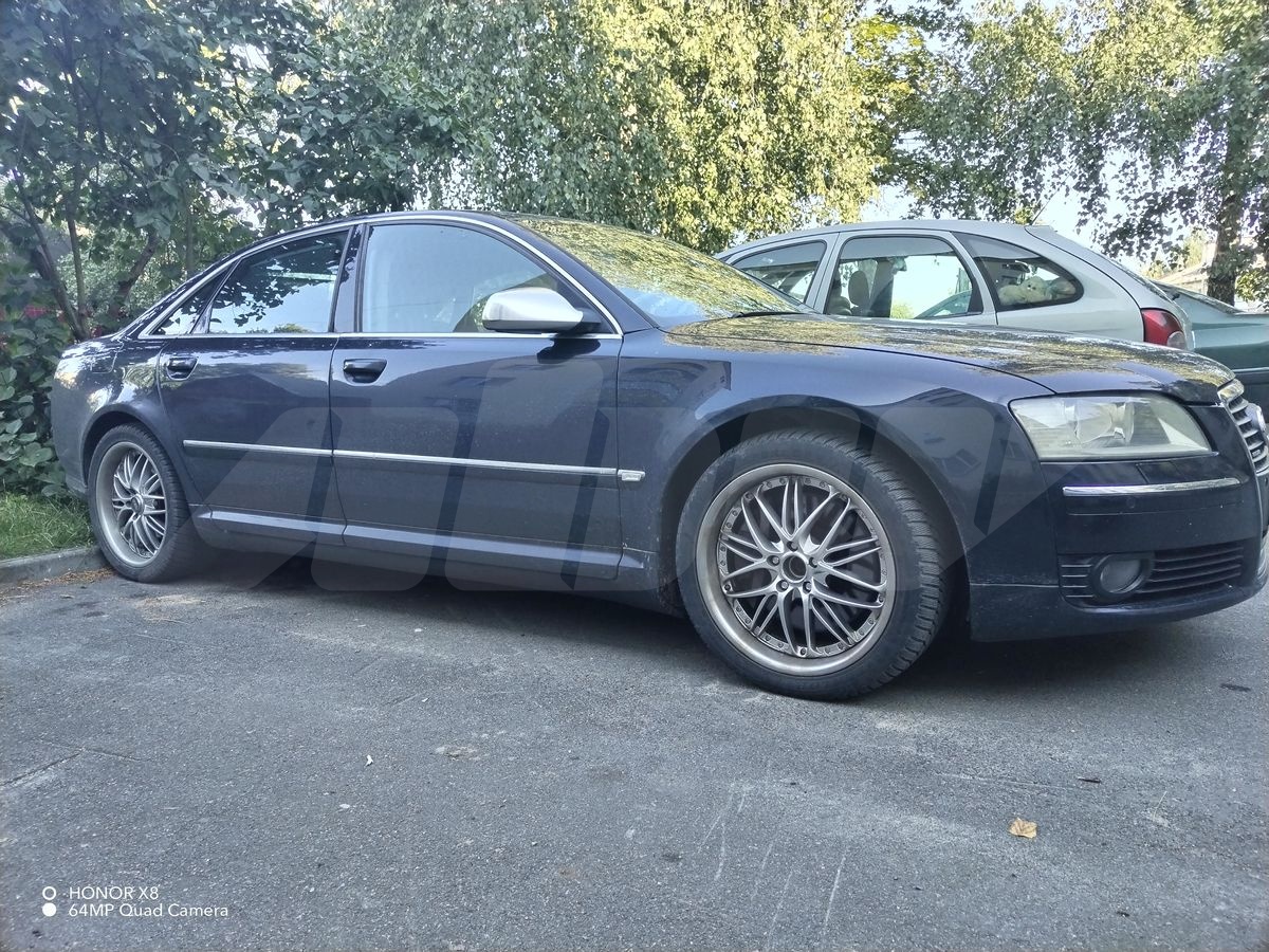 Audi A8 II (D3), 2003