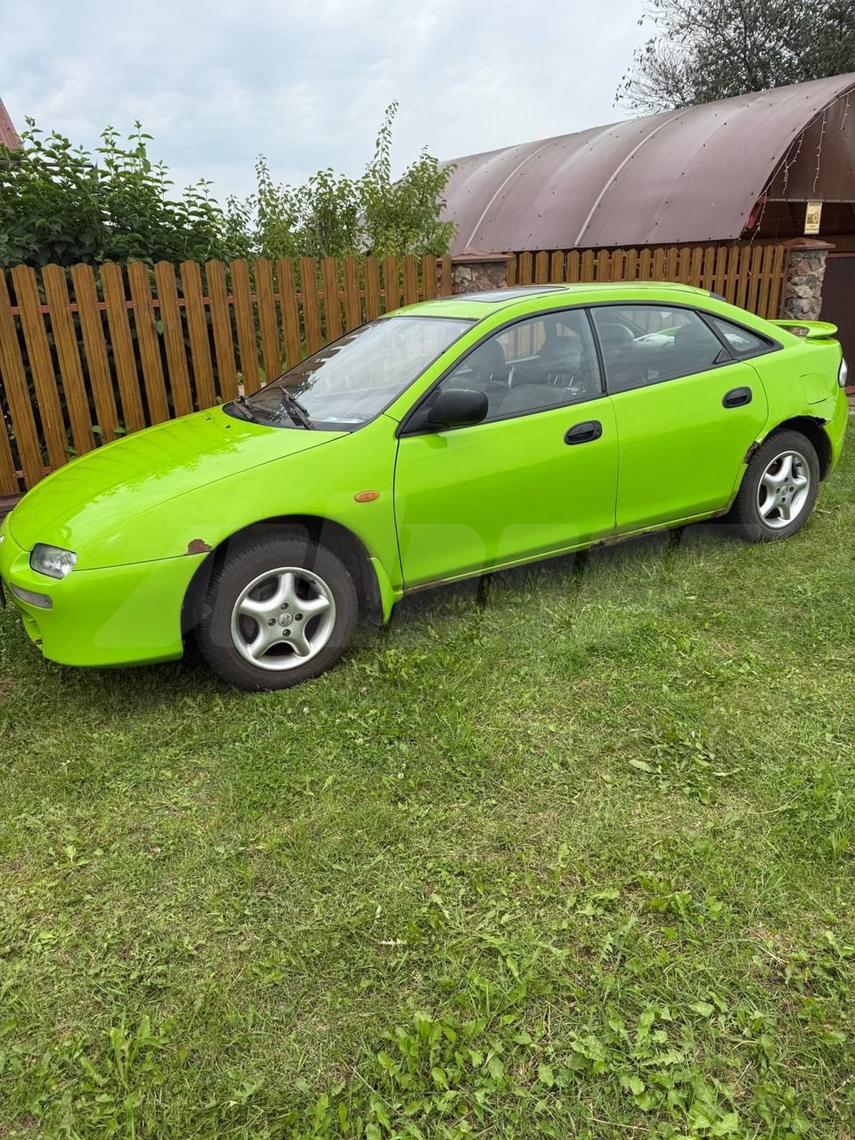 Mazda 323 V (BA), 1995