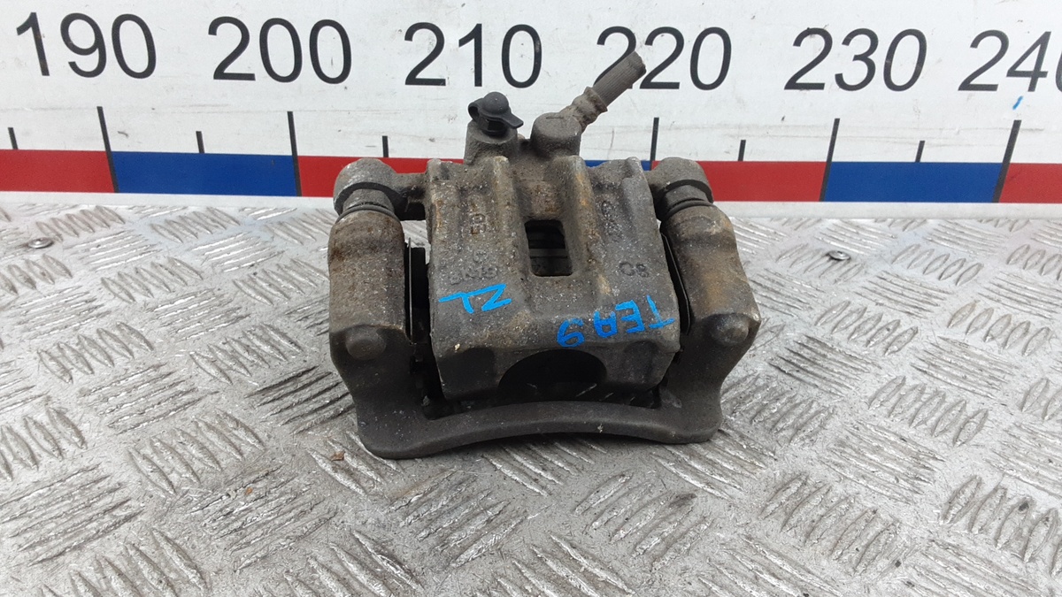 Скоба суппорта к Hyundai ix35 2013